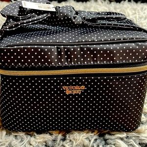 Cute Cosmetic Bag❤️❤️❤️💃🏽💃🏽💃🏽😍😍💕